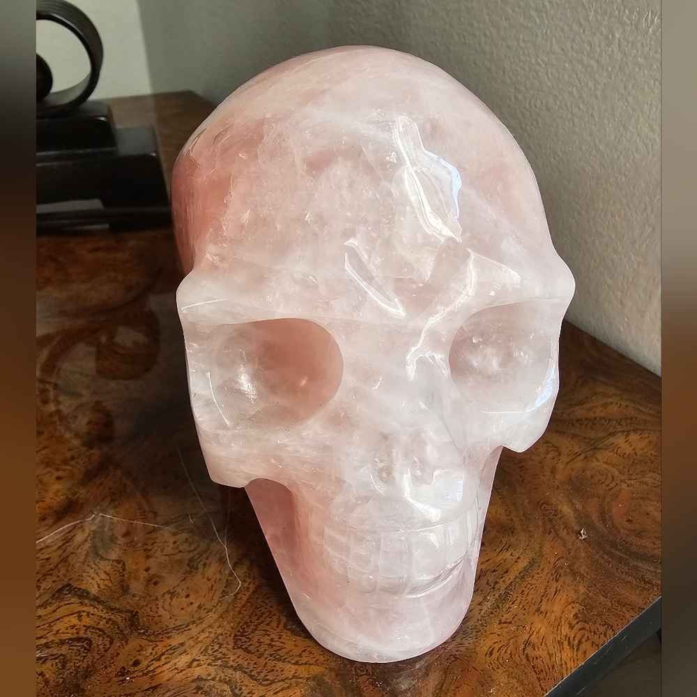 Rose squartz skull